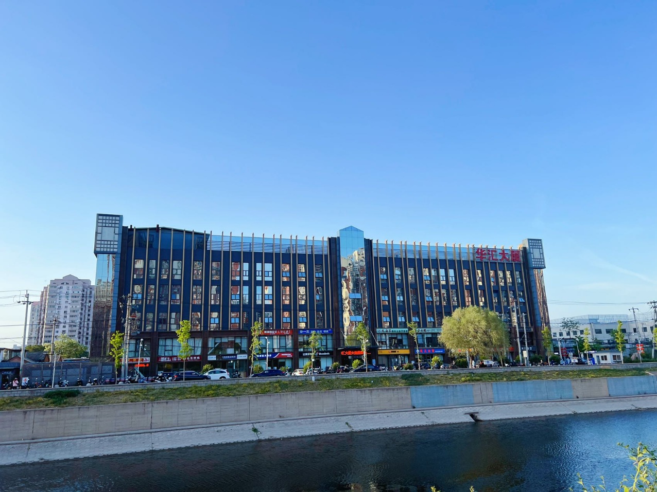 存量时代商业地产运营新思路：精细化管理与资产价值提升路径探析